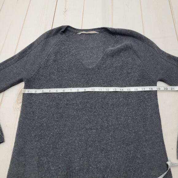 Athleta Hanover merino wool gray knit sweater long V neck - Picture 4 of 10